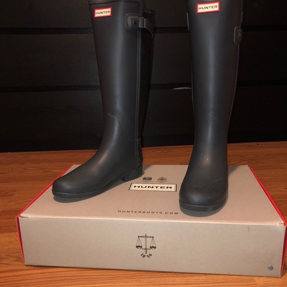 Hunter refined back strap boots